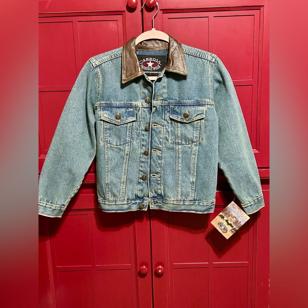 Carroll  Original Wear Blue Denim Jacket with dark Leather Collar